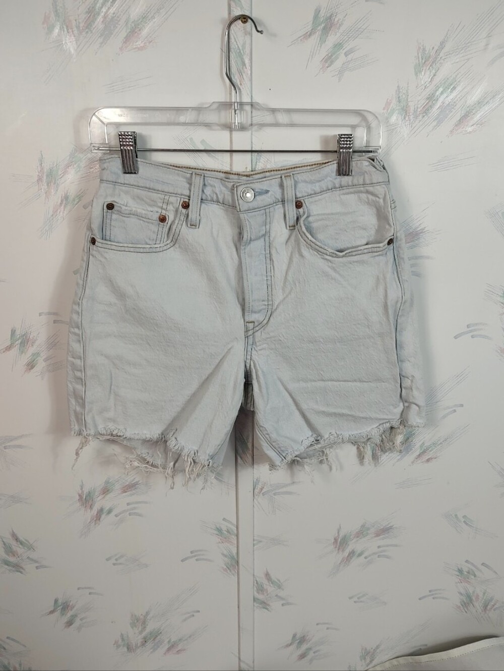 Levi's 501 Light Blue Cut Off Jean Shorts Size 28 W